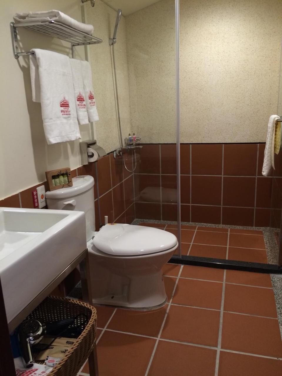 左營蓮潭郭家百年古厝 Hotel Kaohsiung Luaran gambar
