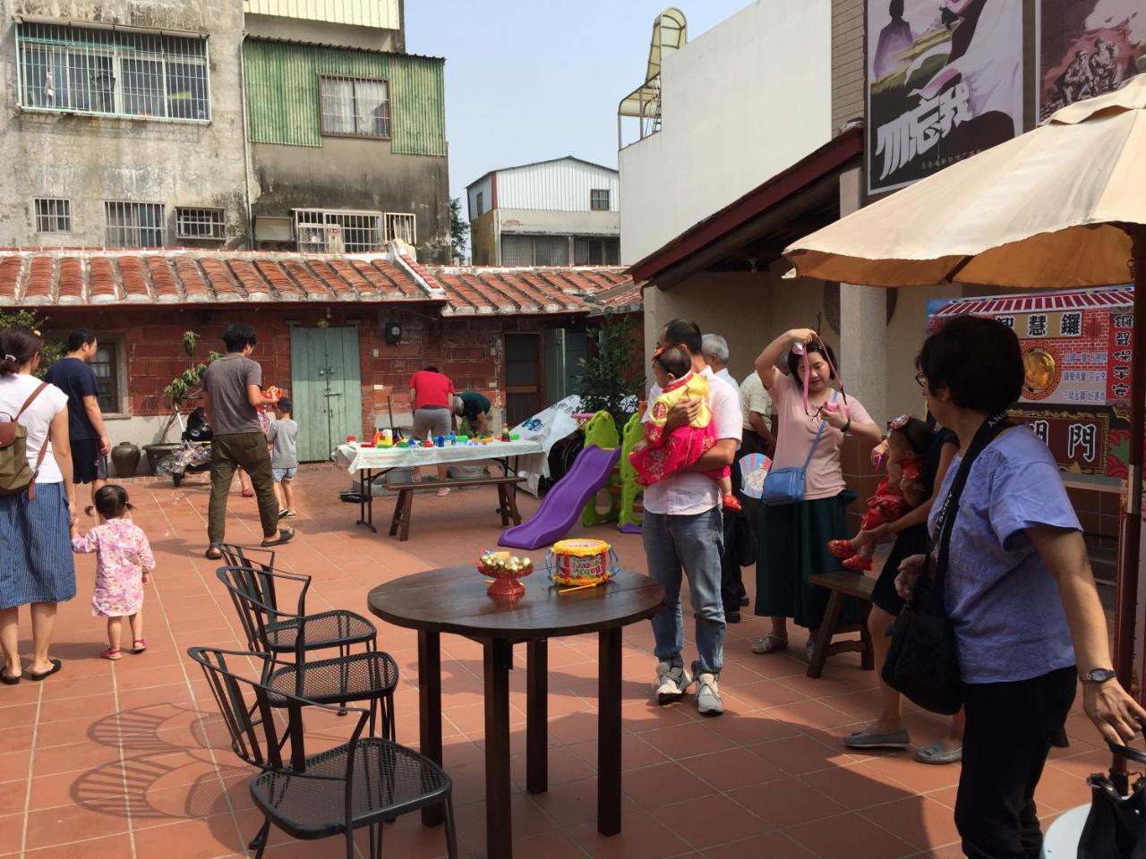 左營蓮潭郭家百年古厝 Hotel Kaohsiung Luaran gambar