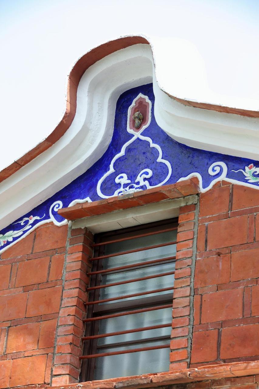 左營蓮潭郭家百年古厝 Hotel Kaohsiung Luaran gambar